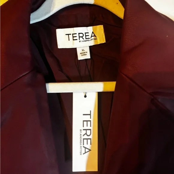 TEREA Elegant Burgundy Trench Coat NWT - Picture 7 of 9
